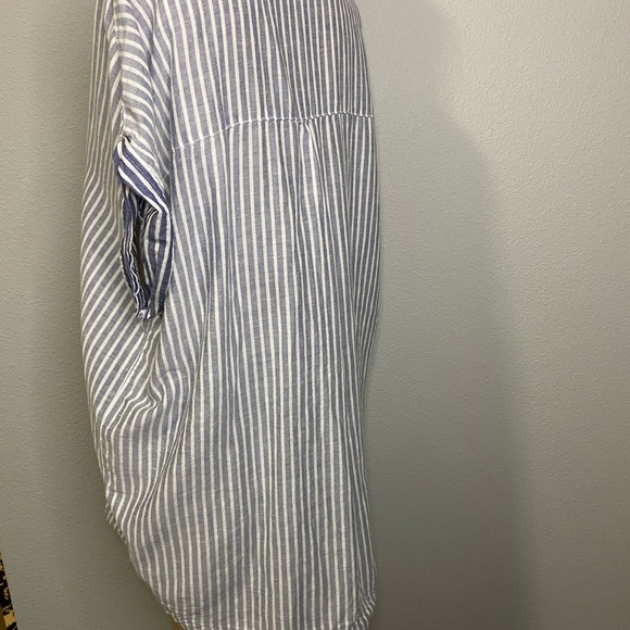 Guess Top - Picture 4 of 6